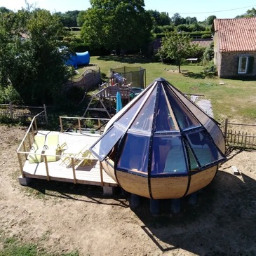 Nuit en Dôme de Verre près de Bressuire en région Poitou-Charentes