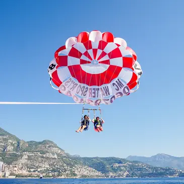 Parachute Ascensionnel à Monaco en région PACA et Corse