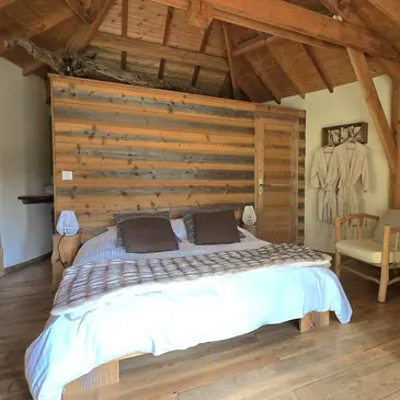 Weekend et Hébergement Insolite en région PACA et Corse
