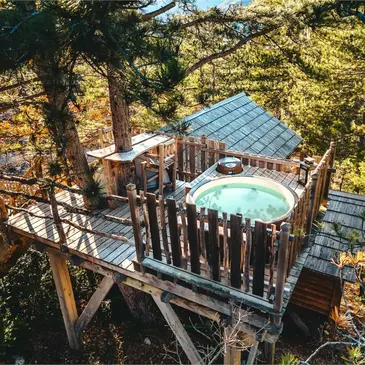 Weekend et Hébergement Insolite en région PACA et Corse Weekend et Hébergement Insolite en région PACA et Corse