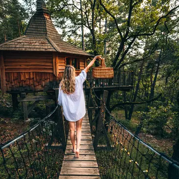 Weekend et Hébergement Insolite en région PACA et Corse Weekend et Hébergement Insolite en région PACA et Corse