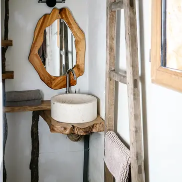 Cabane dans les Arbres avec Spa à Serres en région PACA et Corse Cabane dans les Arbres avec Spa à Serres en région PACA et Corse