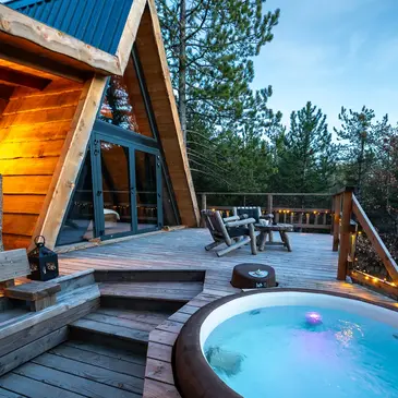 Cabane de Luxe dans les Arbres avec Spa à Serres en région PACA et Corse Cabane de Luxe dans les Arbres avec Spa à Serres en région PACA et Corse