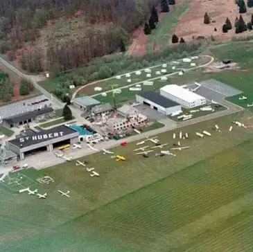 Aérodrome de Saint-Hubert, à 30min de Bastogne, Luxembourg (WLX) - Pilotage ULM