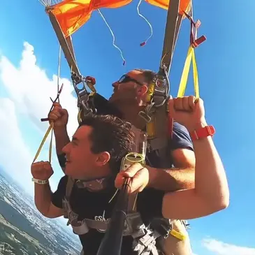 Offrir Saut en parachute en Centre
