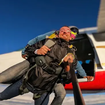 Saut en parachute en région Centre Saut en parachute en région Centre