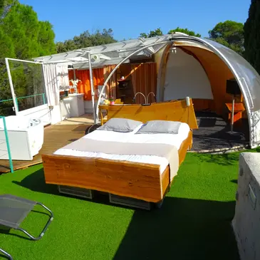 Weekend et Hébergement Insolite en région PACA et Corse Weekend et Hébergement Insolite en région PACA et Corse