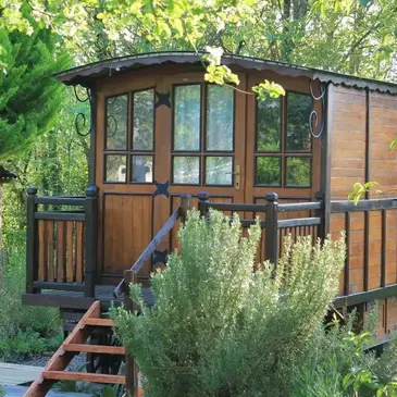 Nuit en Roulotte près de Granville Nuit en Roulotte près de Granville