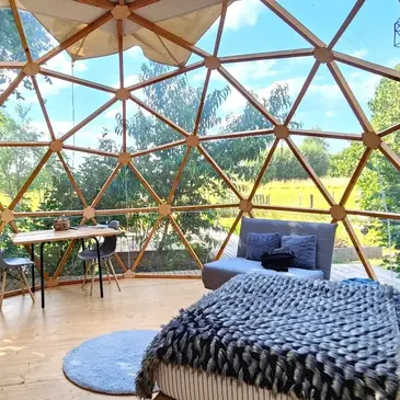 Dôme avec Spa à Bérig-Vintrange près de Metz Dôme avec Spa à Bérig-Vintrange près de Metz