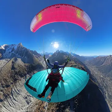 Baptême en Parapente face au Mont Blanc en région Rhône-Alpes