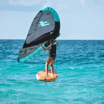 Initiation au WingFoil dans le Golfe du Morbihan Initiation au WingFoil dans le Golfe du Morbihan