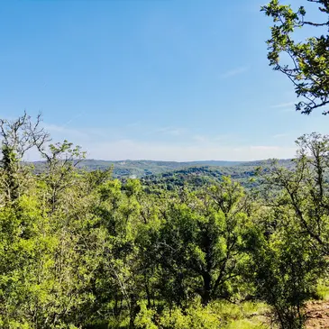Cabane sur Pilotis avec Spa et Sauna Privatifs près de Cahors