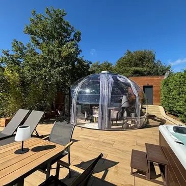 Nuit en Dôme avec Spa à Bathernay près de Valence Nuit en Dôme avec Spa à Bathernay près de Valence