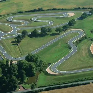 Circuit de Mornay, Creuse (23) - Stage de Pilotage Berline Sportive