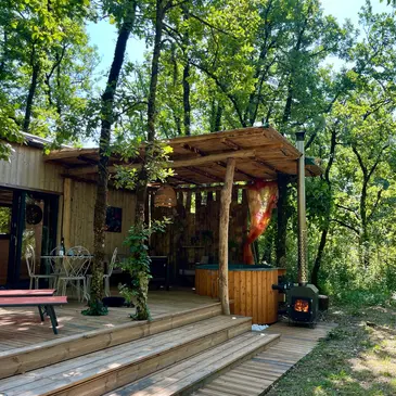 Nuit en Tiny House avec Bain Nordique près d'Albi Nuit en Tiny House avec Bain Nordique près d'Albi