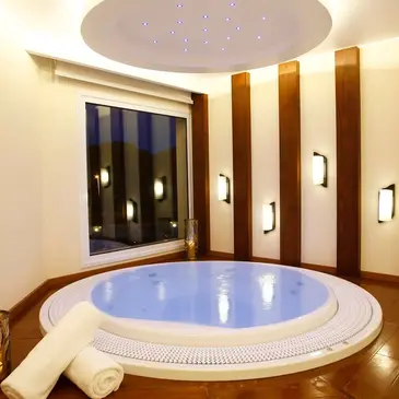 Spa et Dîner à l&#39;Hôtel Corsica & Spa Serena 5* à Calvi