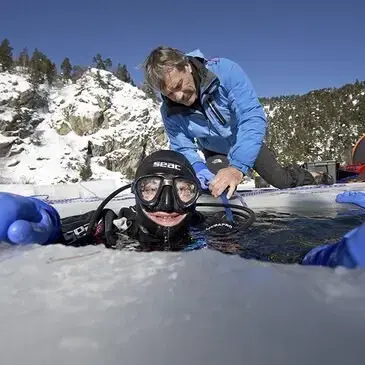 Plongée sous Glace dans les Pyrénées aux Angles