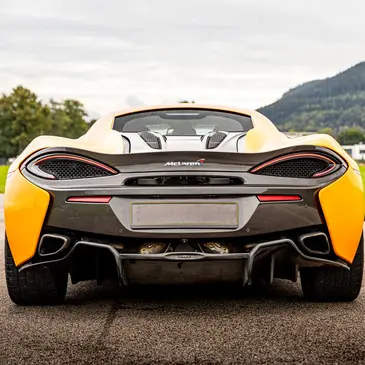 Stage en McLaren 540C - Circuit de Saint-Dié-des-Vosges en région Lorraine Stage en McLaren 540C - Circuit de Saint-Dié-des-Vosges en région Lorraine