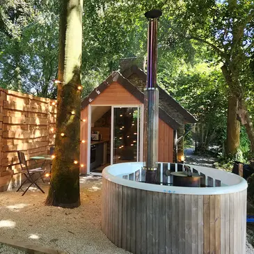 Nuit en Cabane avec Bain Nordique Privatif près de Saint-Lô Nuit en Cabane avec Bain Nordique Privatif près de Saint-Lô