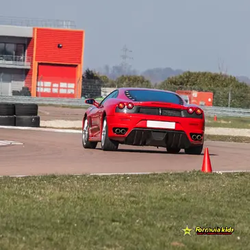 Stage de Pilotage pour Enfant en région Languedoc-Roussillon
