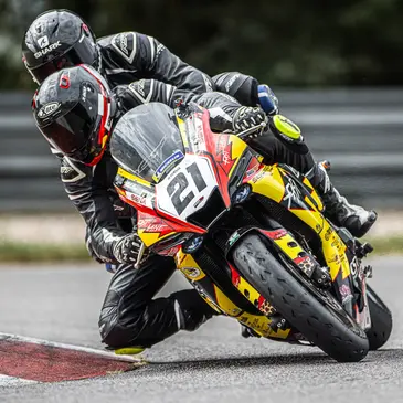 Baptême Moto sur Circuit proche Circuit de Mirecourt Baptême Moto sur Circuit proche Circuit de Mirecourt