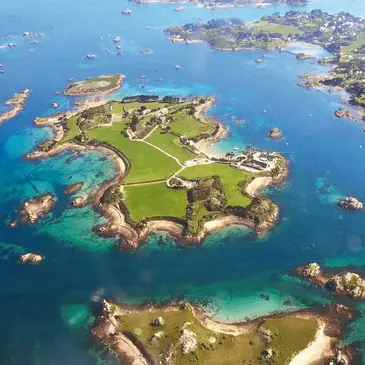 Baptême en Hélicoptère à Lannion - La Côte de Granit Rose Baptême en Hélicoptère à Lannion - La Côte de Granit Rose