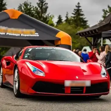 Stage de pilotage Ferrari en région Poitou-Charentes