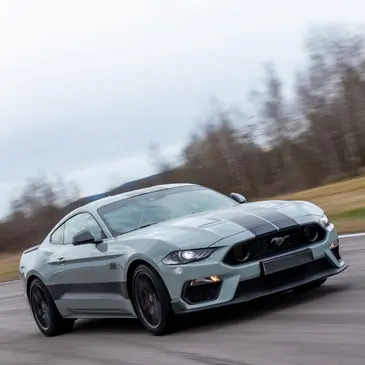 Stage en Ford Mustang V8 - Circuit de Dijon-Prenois