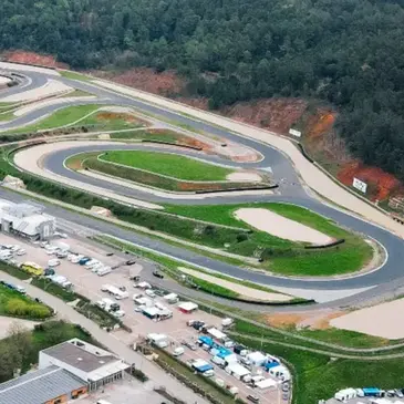 Stage Coaching Drift avec votre Voiture - Circuit d'Alès en région Languedoc-Roussillon