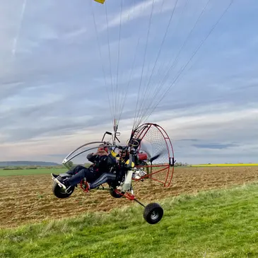 Baptême en Paramoteur près de Nancy en région Lorraine Baptême en Paramoteur près de Nancy en région Lorraine