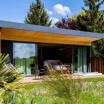 Nuit en Lodge de Luxe avec Spa à Prémilhat