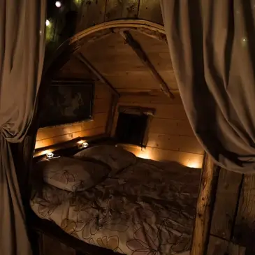 Cabane dans les Arbres à Sexcles en région Limousin