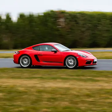 Stage de Pilotage Porsche 718 Cayman T - Circuit d'Issoire Stage de Pilotage Porsche 718 Cayman T - Circuit d'Issoire