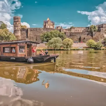 Weekend et Hébergement Insolite, département Maine et loire