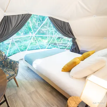 Weekend et Hébergement Insolite proche Lugaignac, à 15 min de Saint-Émilion Weekend et Hébergement Insolite proche Lugaignac, à 15 min de Saint-Émilion