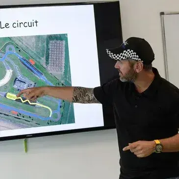 Stage de Pilotage pour Enfant, département Doubs