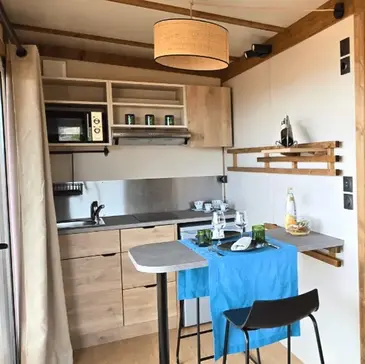 Weekend et Hébergement Insolite proche Brullioles