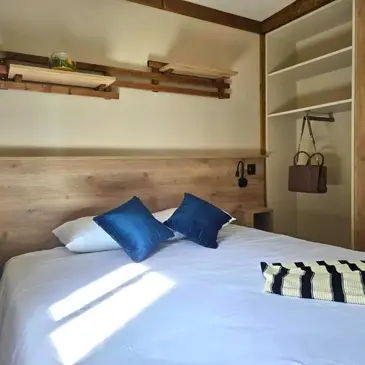 Nuit en Cabane avec Bain Nordique à Brullioles en région Rhône-Alpes