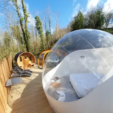Nuit en Bulle avec Jacuzzi et Sauna Privatifs à Bonnemaison Nuit en Bulle avec Jacuzzi et Sauna Privatifs à Bonnemaison