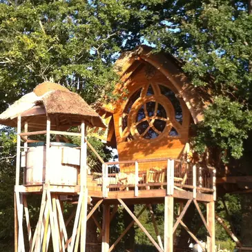 Cabane sur Pilotis avec Spa près de Dinan Cabane sur Pilotis avec Spa près de Dinan