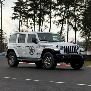 Stage de Pilotage Enfant en BMW M2 - Circuit de Dijon-Prenois en région Bourgogne