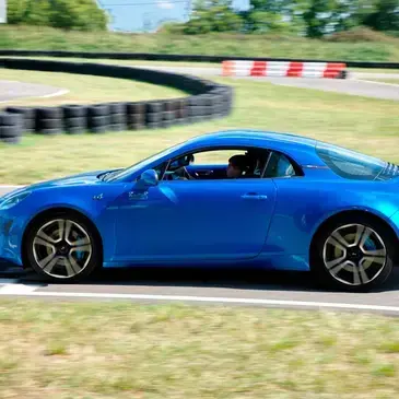 Stage Pilotage Enfant en Alpine A110 - Circuit de Dijon-Prenois en région Bourgogne Stage Pilotage Enfant en Alpine A110 - Circuit de Dijon-Prenois en région Bourgogne