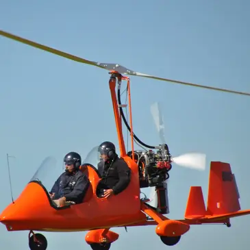 Baptême en ULM et Autogire proche Lucon, à 34 min de La Tranche-sur-Mer Baptême en ULM et Autogire proche Lucon, à 34 min de La Tranche-sur-Mer