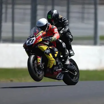 Baptême Moto sur Circuit en région Poitou-Charentes Baptême Moto sur Circuit en région Poitou-Charentes