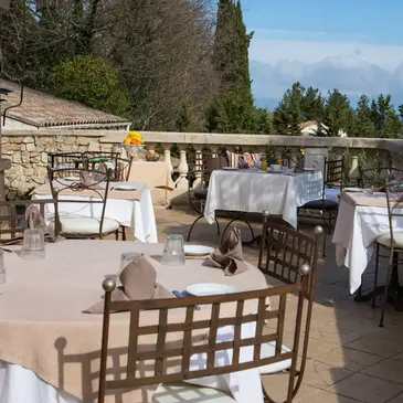 Week-End Œnologique au In Provence Hôtel à Venelles Week-End Œnologique au In Provence Hôtel à Venelles