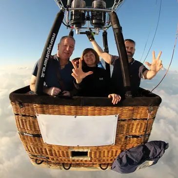 Offrir Baptême de l'air montgolfière en Rhône-Alpes Offrir Baptême de l'air montgolfière en Rhône-Alpes