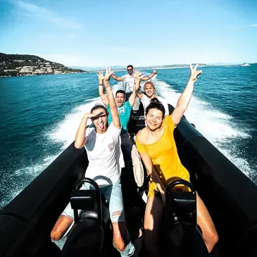 Balade en Bateau à Cannes - Les Calanques de l'Esterel Balade en Bateau à Cannes - Les Calanques de l'Esterel