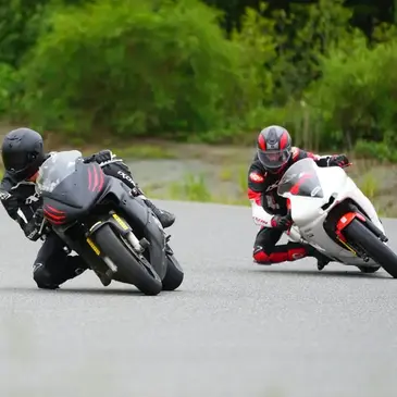 Stage de pilotage moto en région Auvergne
