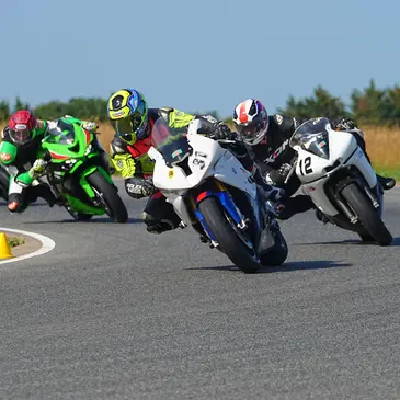 Stage de pilotage moto proche Circuit de Bourbonnais