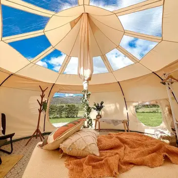 Nuit en Bulle Lotus à L'Isle-sur-La-Sorgue Nuit en Bulle Lotus à L'Isle-sur-La-Sorgue